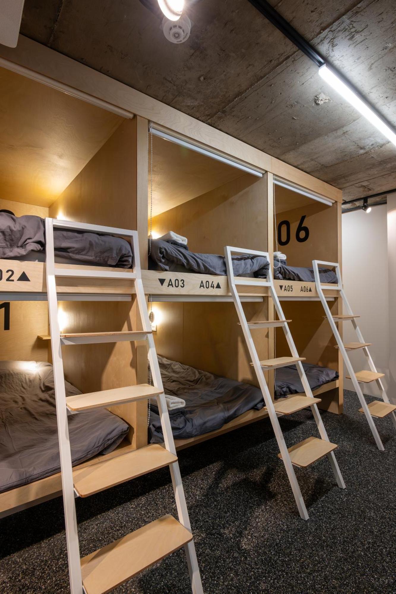 Hithere Guesthouse Seoul Bagian luar foto