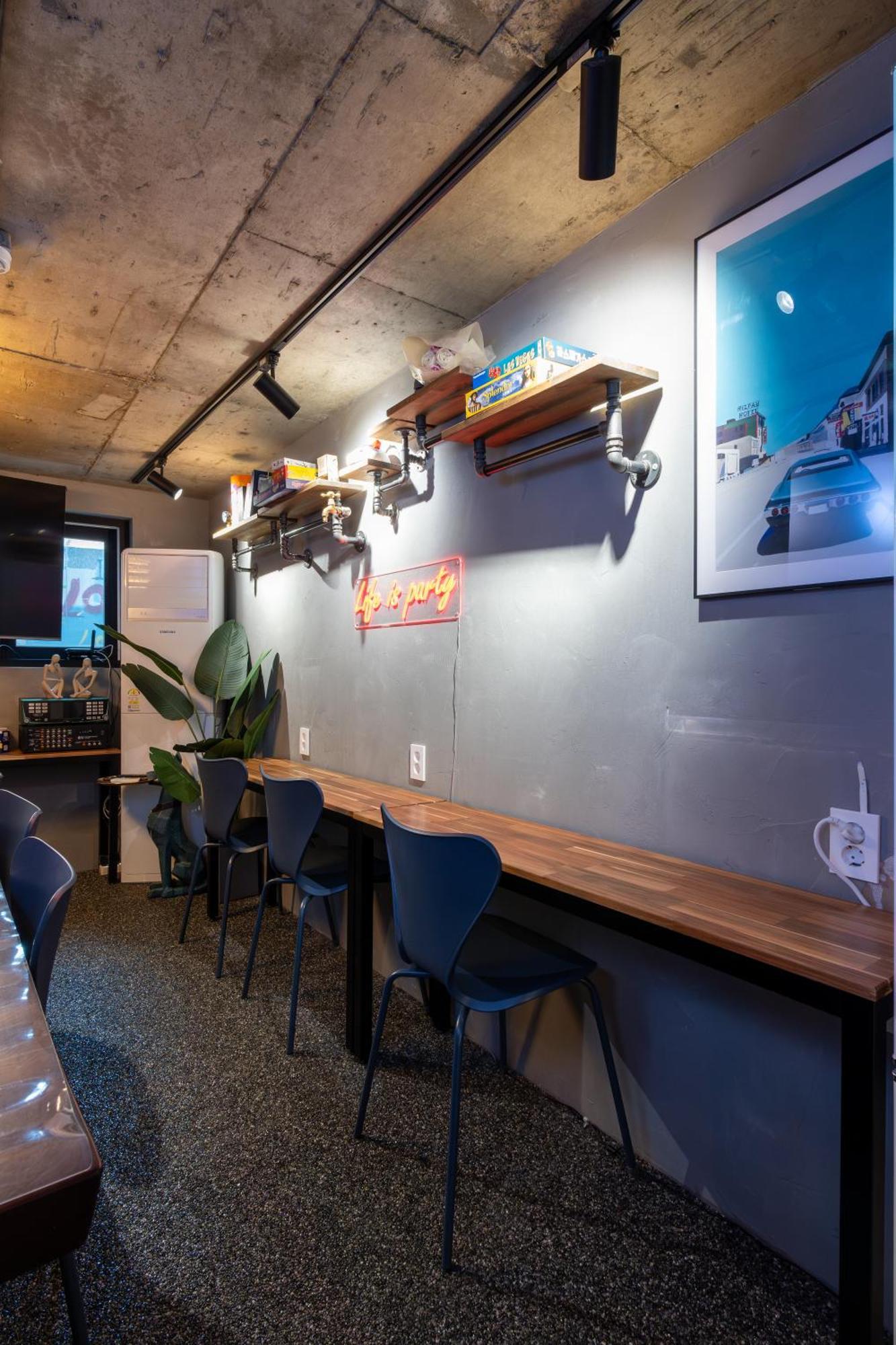 Hithere Guesthouse Seoul Bagian luar foto